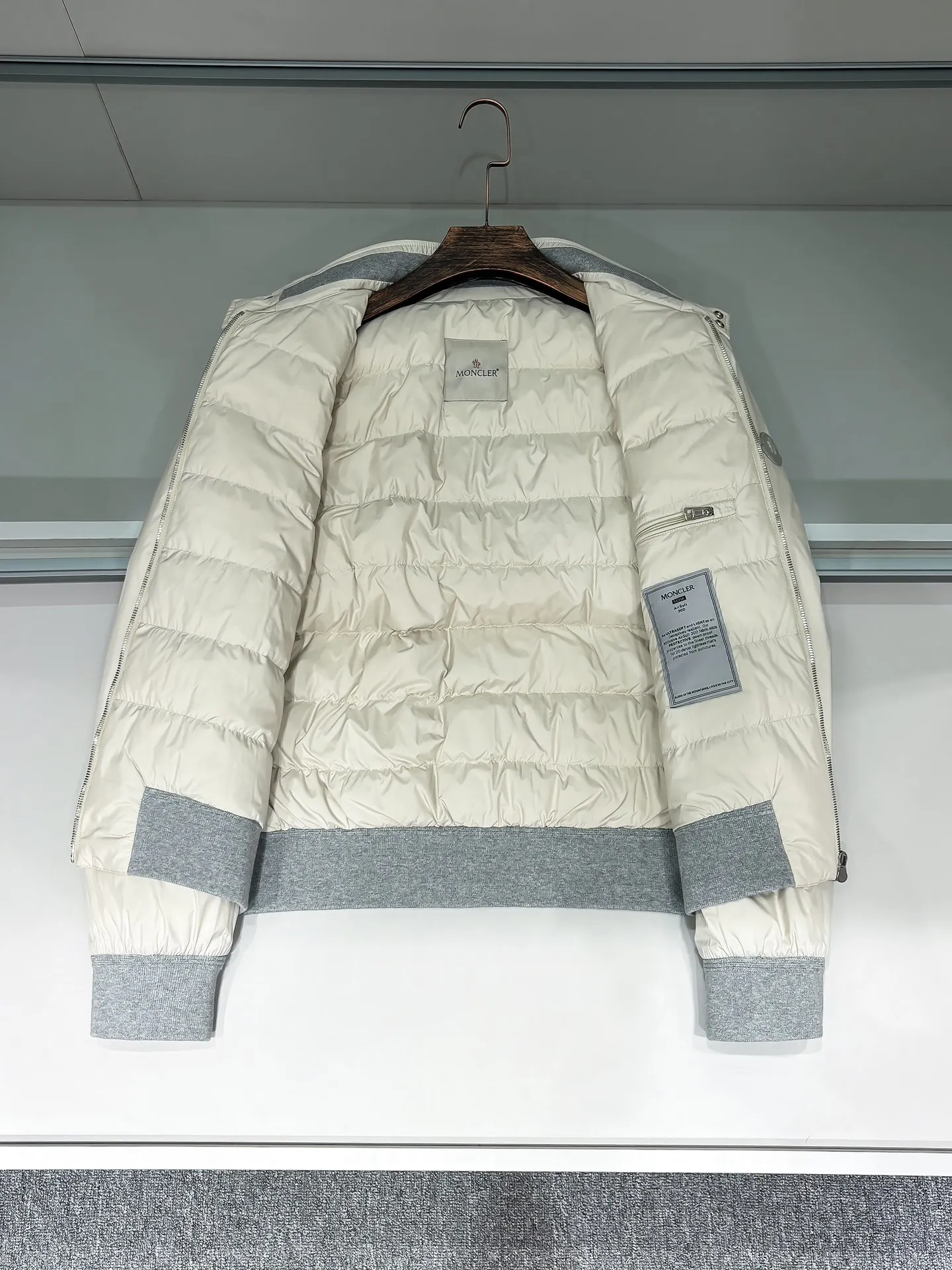 MOC 26FW New Arrival ， ！ ， ， ！ ， 、 ， ！ ， ！ ， ！ Logo 、 ， Quality ！ ， ！ Gray ， ， ！ 90 ， ， ！ ， ， ！ ， ！ ， ， ， ！ ， ！ ， ， Quality ！ ， ， ！Black/Beige/Gray， ！Size：1-4 1 ： 48cm- 114cm- 64cm- 66cm 2 ： 49cm- 118cm- 65cm- 67cm 3 ： 50cm- 122cm- 66cm- 68cm 4 ： 51cm- 126cm- 67cm- 69cm Size ： 174-140 ， 2 ！ 130 1 ，130-145 2 ，145-162 3 ，162-180 4 ！